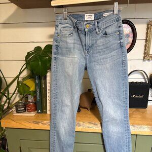 FRAME Le Skinny de Jeanne Jeans – Size 27 (Light Wash)